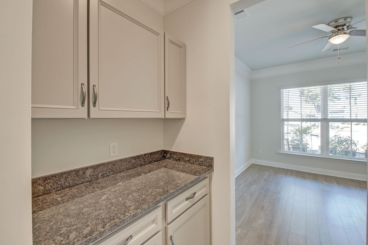 2186 Saint Johns Woods Parkway Photo 41