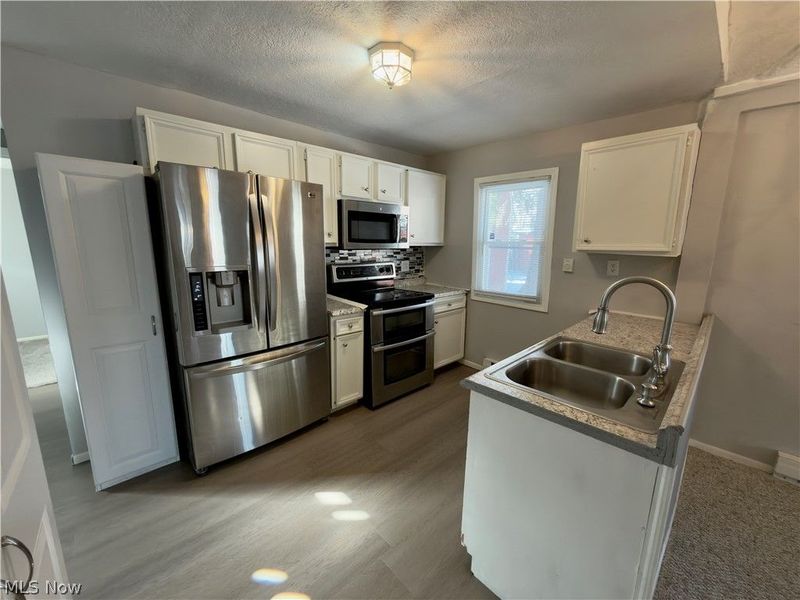 142 1/2 Beaver Court, Amherst, OH 44001 Photo 12