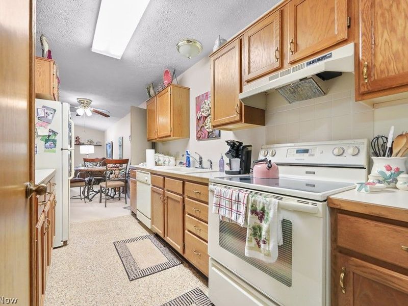 12714 Potomac Place NW, Uniontown, OH 44685 Photo 5