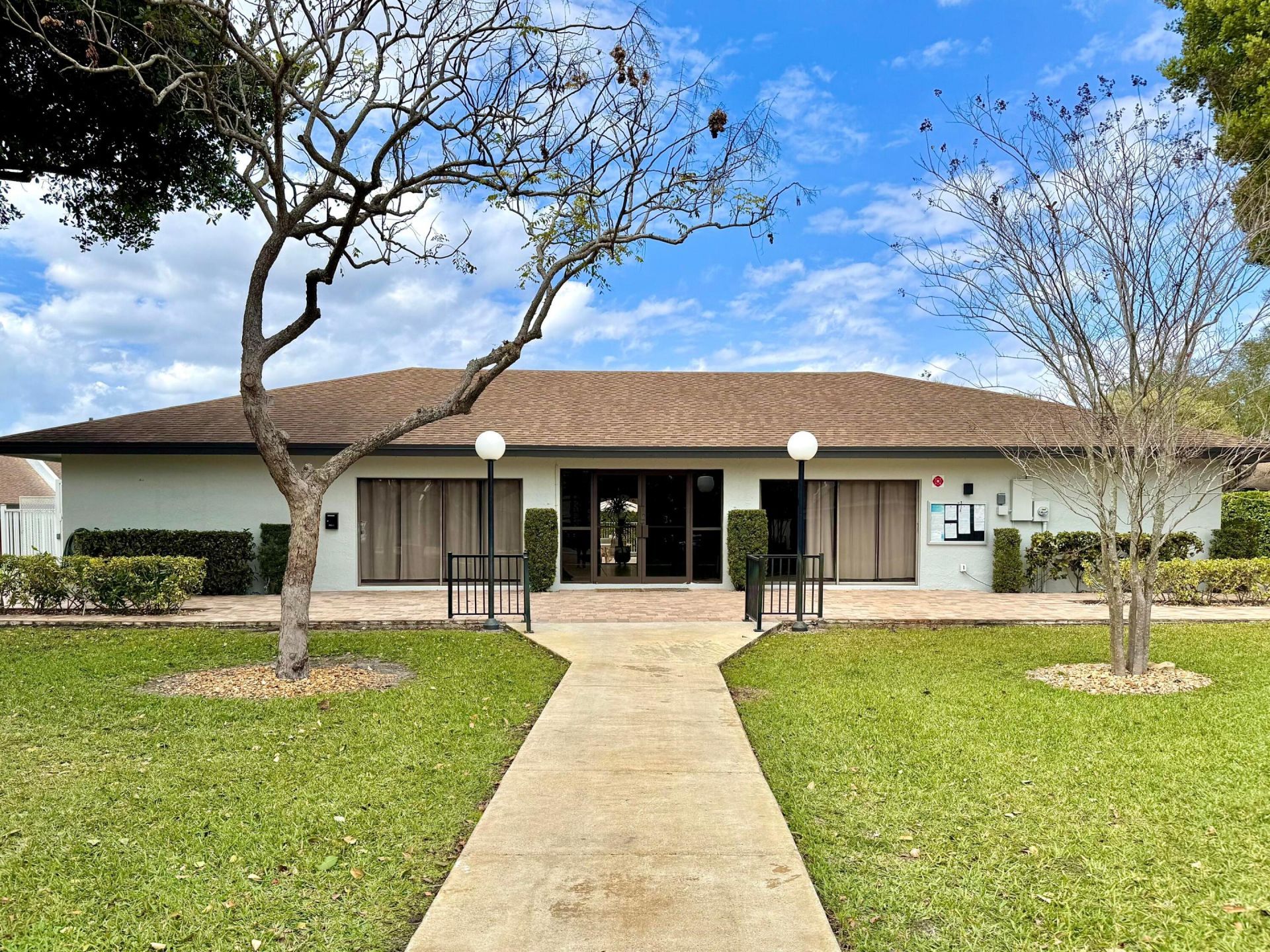 2840 S Oakland Forest Drive, Unit 2906, Oakland Park, FL 33309 Photo