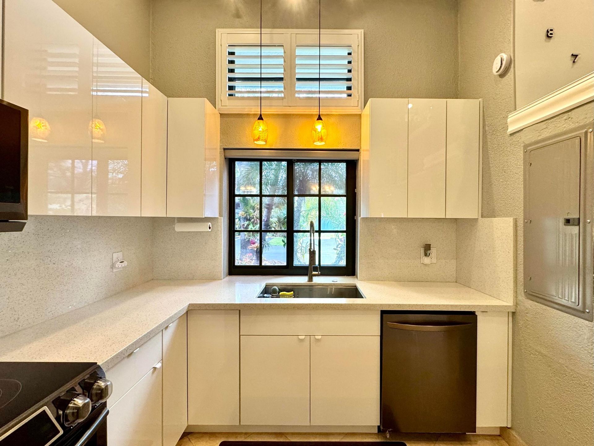 2840 S Oakland Forest Drive, Unit 2906, Oakland Park, FL 33309 Photo