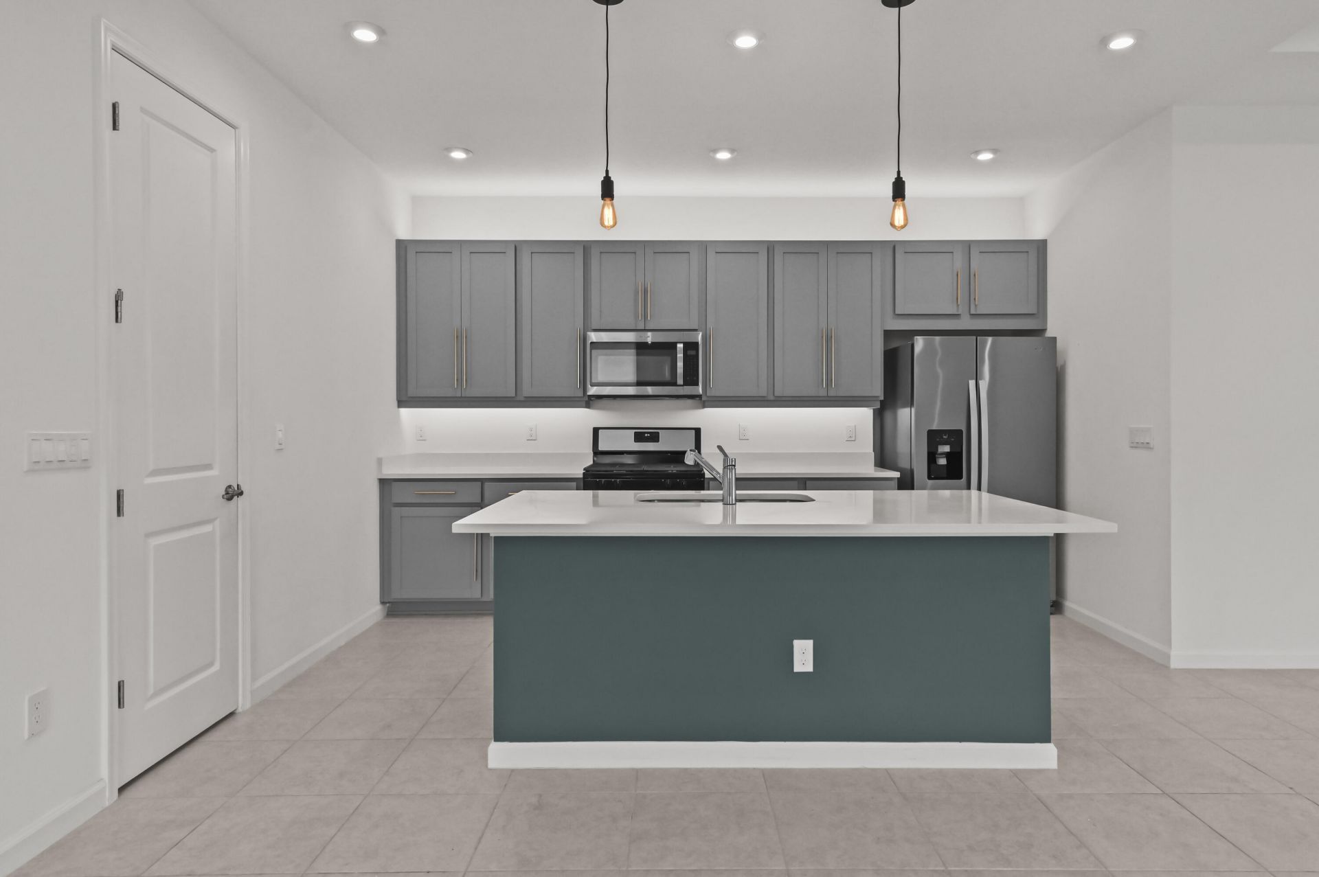 10751 SW Hensley Street, Port Saint Lucie, FL 34987 Photo