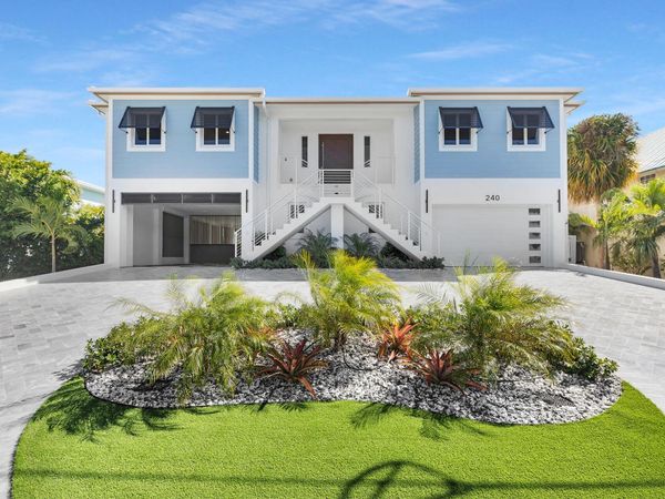 240 14Th Street, KEY COLONY, FL 33051