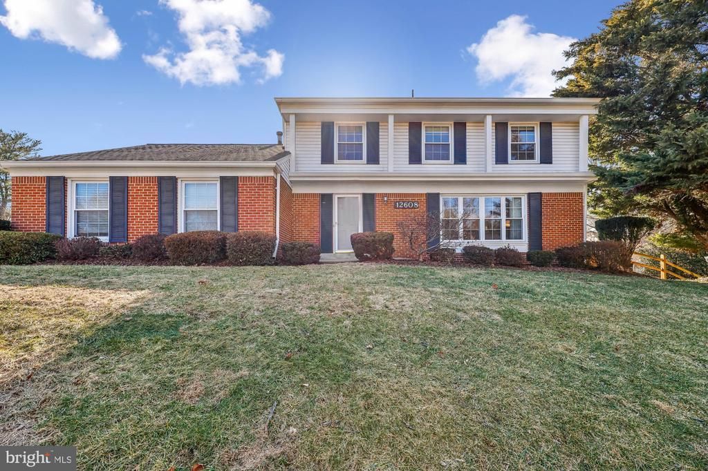 12608 Lincolnshire Drive, Potomac, MD 20854 Main Photo
