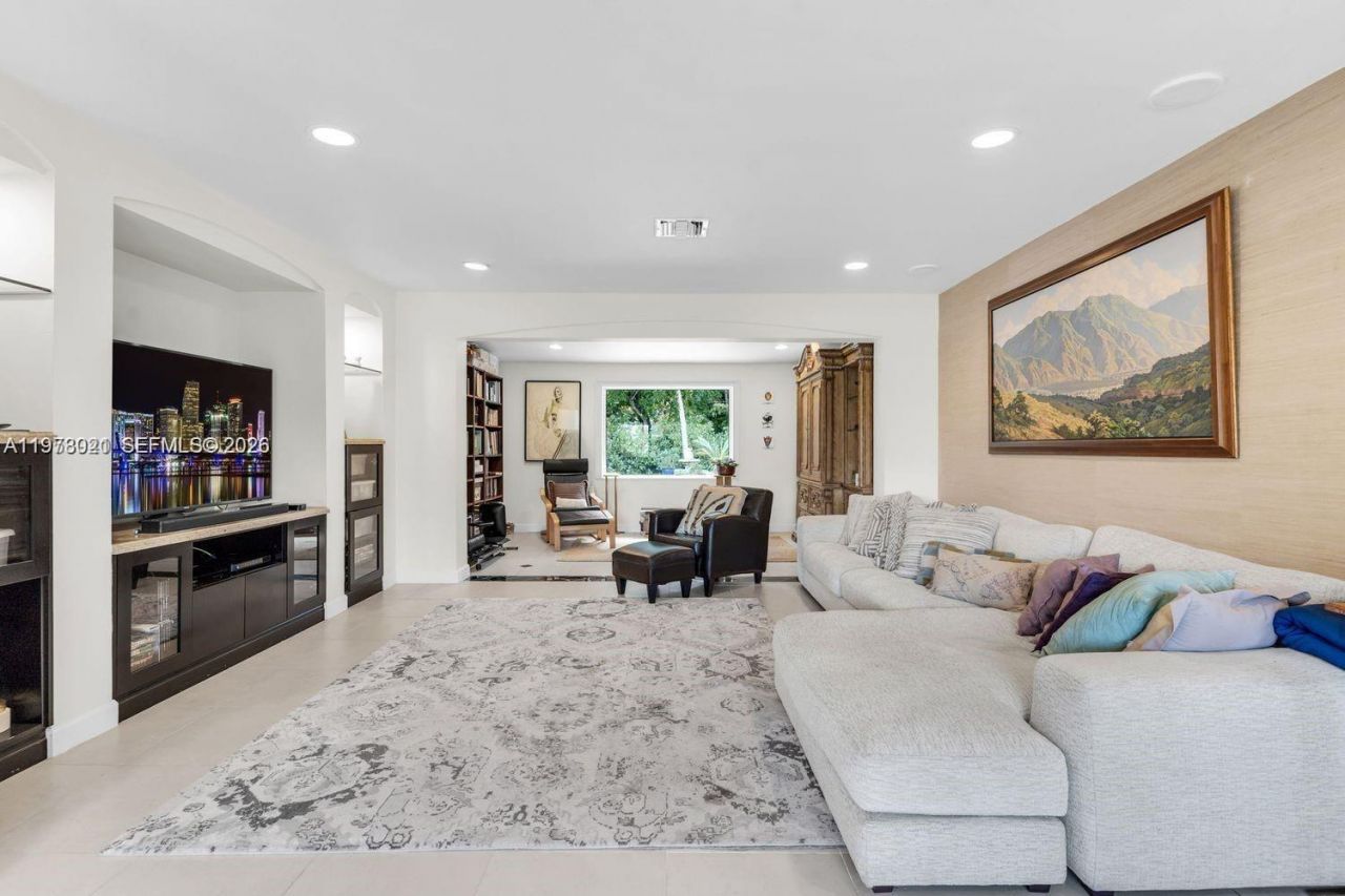 6440 SW 129th Ter, Pinecrest, FL 33156 Photo