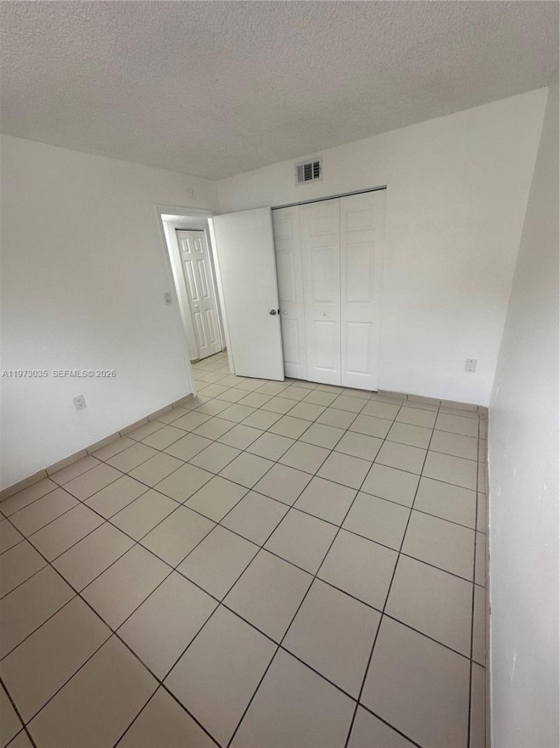 10839 NW 7th St, Unit 12-24, Miami, FL 33172 Photo