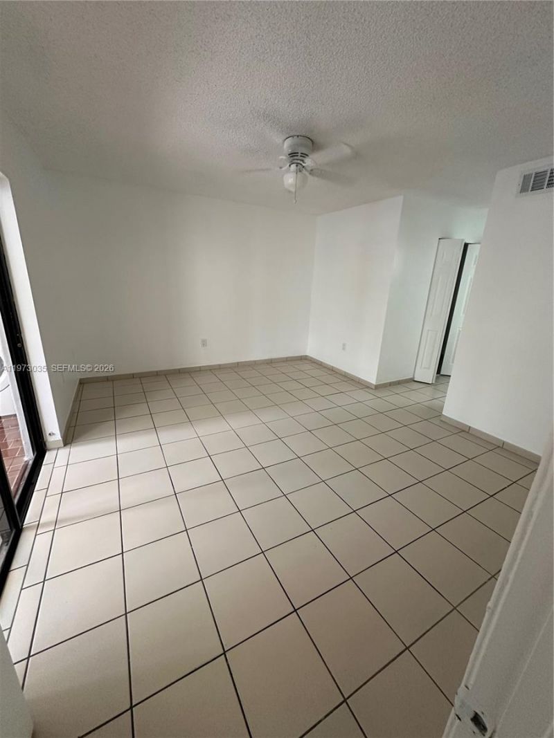 10839 NW 7th St, Unit 12-24, Miami, FL 33172 Photo