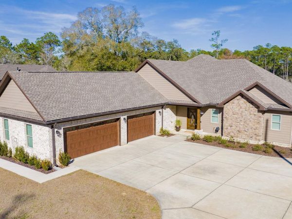 9492 Neumann Drive, Elberta, AL 36530