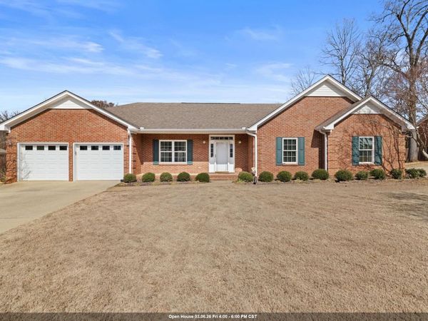 324 Kingston Dr, Florence, AL