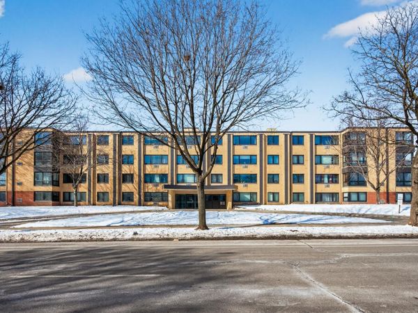 2500 Blaisdell Avenue, Unit 206, Minneapolis, MN 55404
