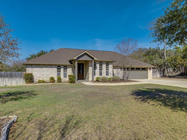 33 Brookmeadow DR, Wimberley, TX 78676