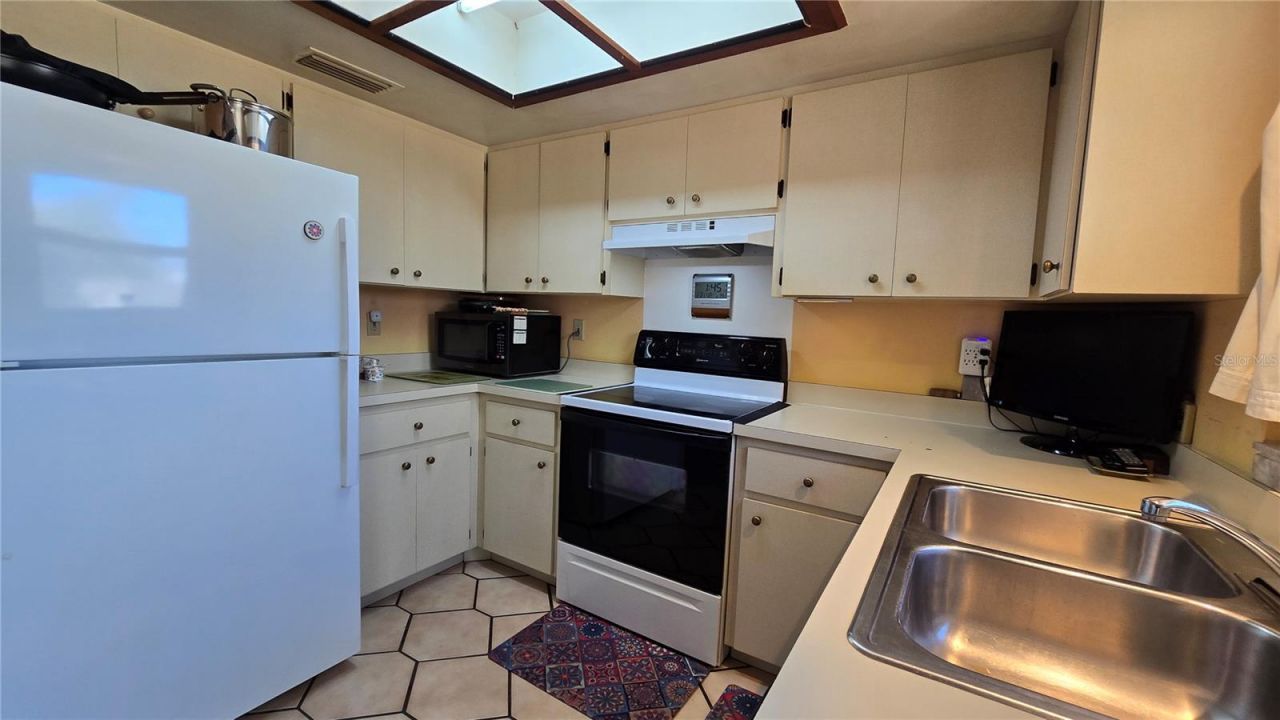 4628 Ashberry Drive, Sarasota, FL 34234 Photo