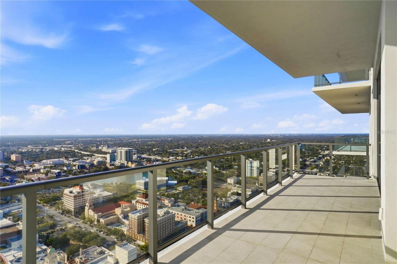 275 1st Avenue S, Unit 3908, Saint Petersburg, FL 33701 Photo