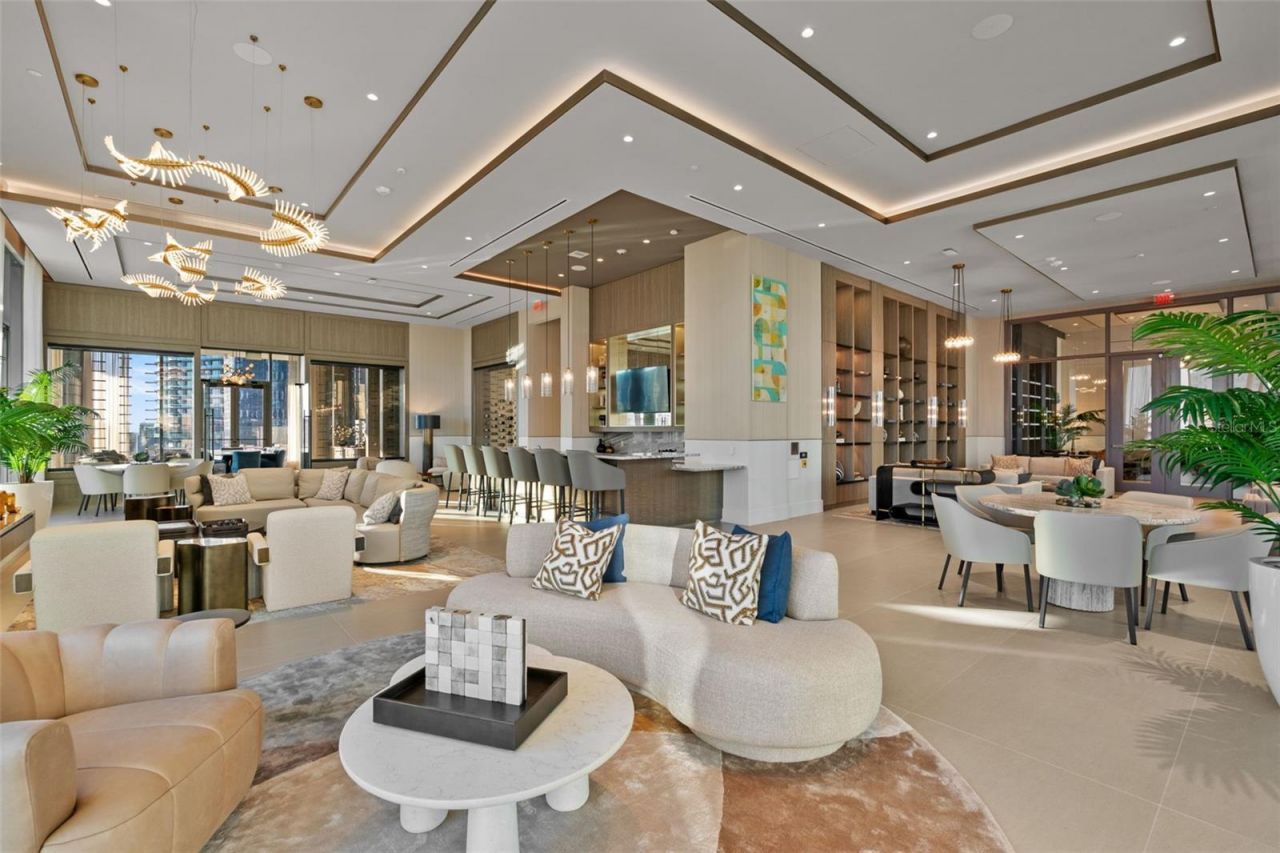 275 1st Avenue S, Unit 3908, Saint Petersburg, FL 33701 Photo