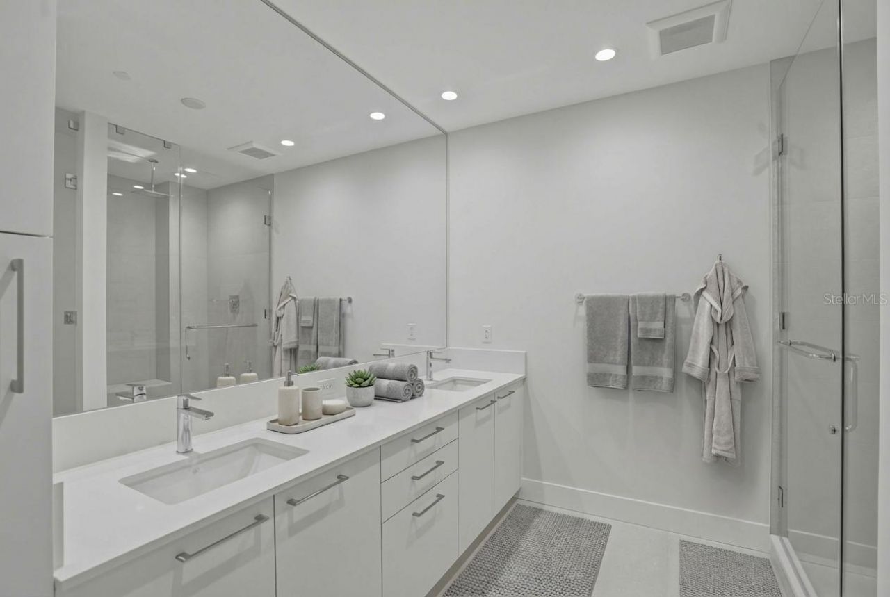 275 1st Avenue S, Unit 3908, Saint Petersburg, FL 33701 Photo