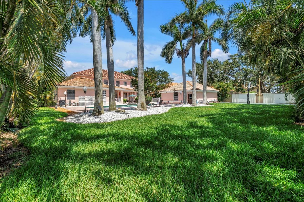 4930 Sandpiper Lane S, Saint Petersburg, FL 33711 Photo