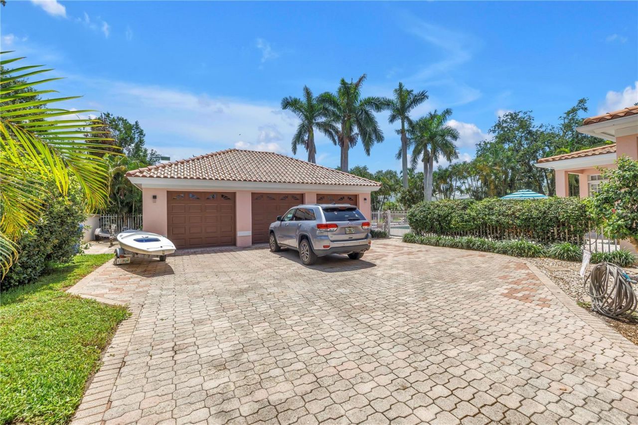 4930 Sandpiper Lane S, Saint Petersburg, FL 33711 Photo