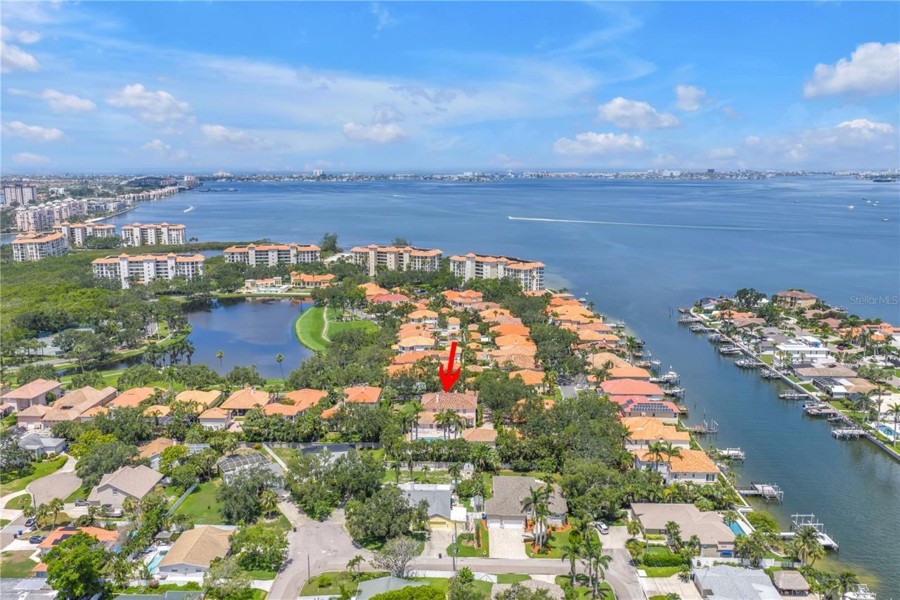 4930 Sandpiper Lane S, Saint Petersburg, FL 33711 Photo