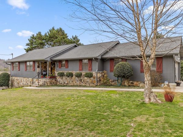 49 Robert E Lee Drive, Ringgold, GA 30736