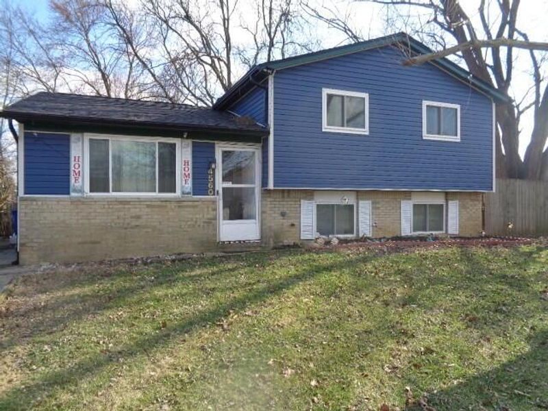 4560 Stonehedge Road , Columbus, OH 43231 Photo 1