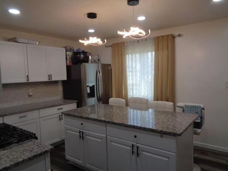 4560 Stonehedge Road , Columbus, OH 43231 Photo 11