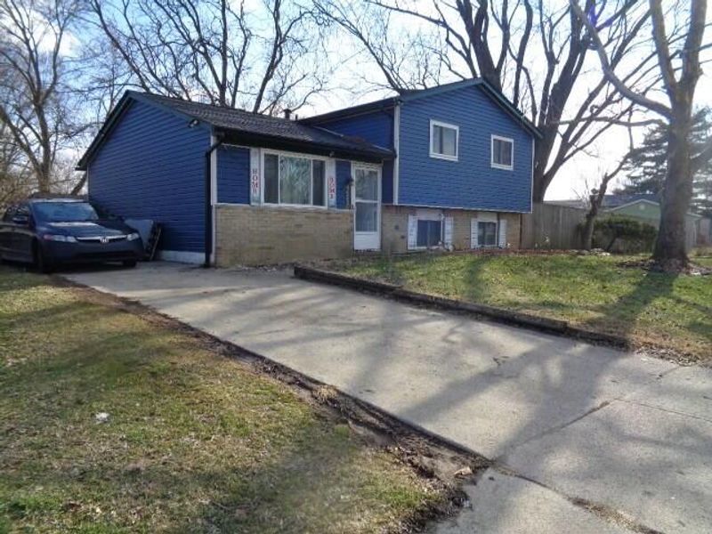 4560 Stonehedge Road , Columbus, OH 43231 Photo 3