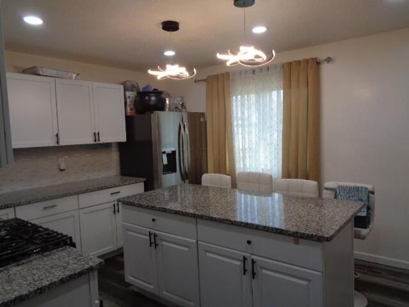 4560 Stonehedge Road , Columbus, OH 43231 Photo 8