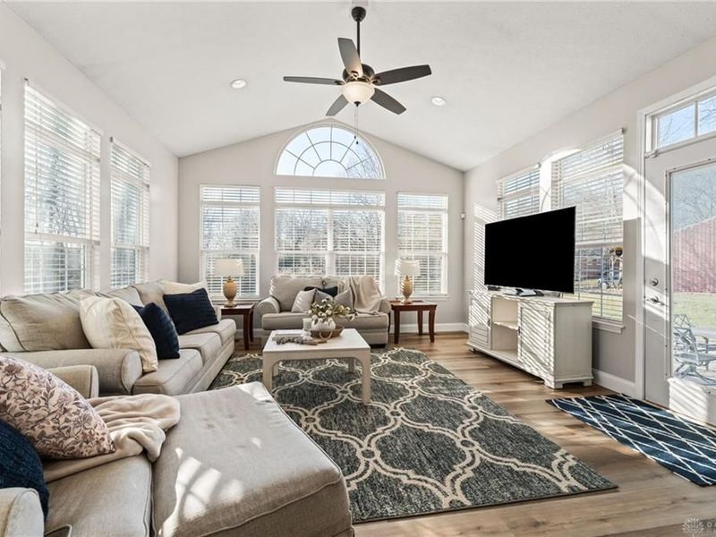 2331 Wedgewood Drive, Beavercreek, OH 45434 Photo 2