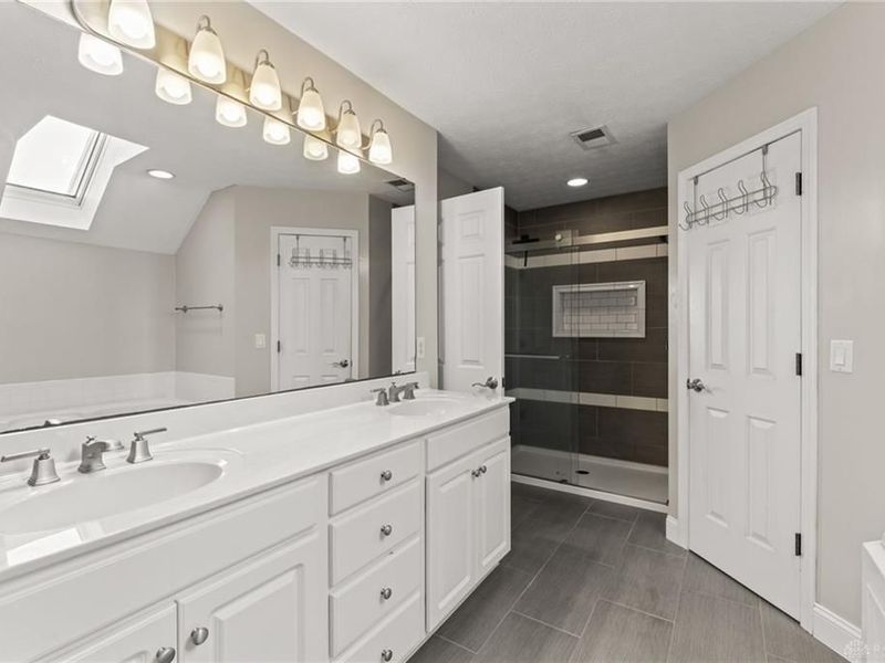 2331 Wedgewood Drive, Beavercreek, OH 45434 Photo 33