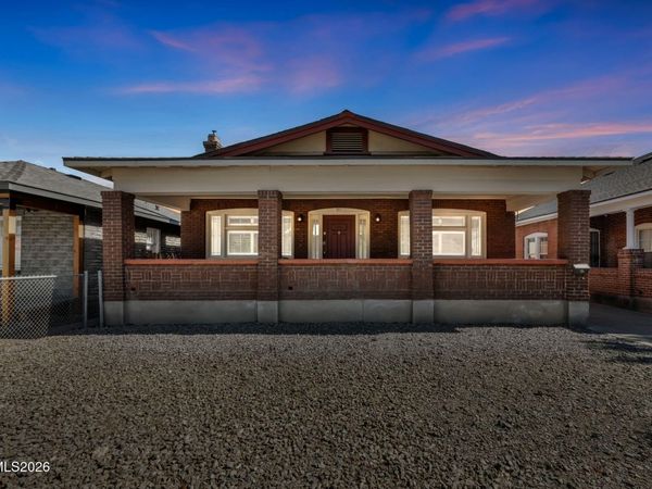 911 F Street, Sparks, NV 89431