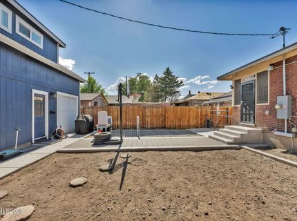 911 F Street, Sparks, NV 89431 Photo