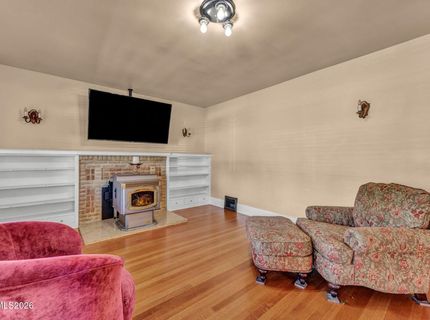 911 F Street, Sparks, NV 89431 Photo