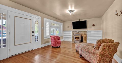 911 F Street, Sparks, NV 89431 Photo