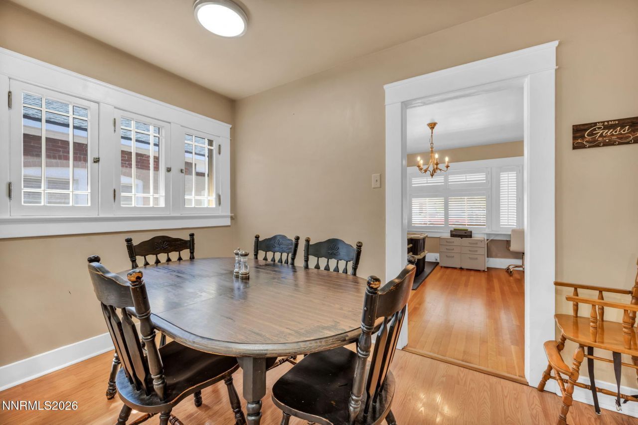 911 F Street, Sparks, NV 89431 Photo