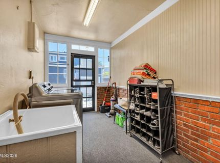 911 F Street, Sparks, NV 89431 Photo