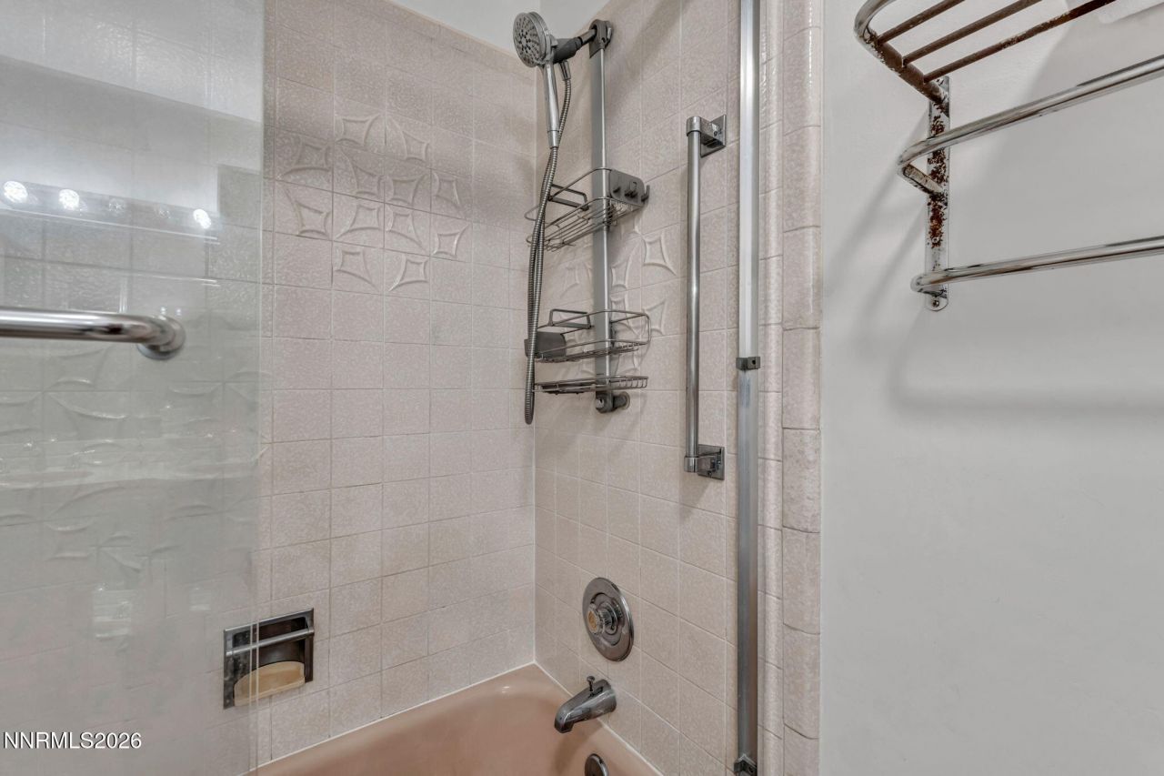 911 F Street, Sparks, NV 89431 Photo