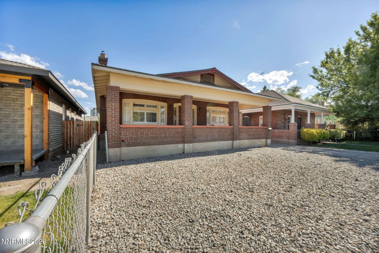 911 F Street, Sparks, NV 89431 Photo