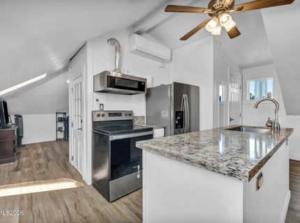 911 F Street, Sparks, NV 89431 Photo