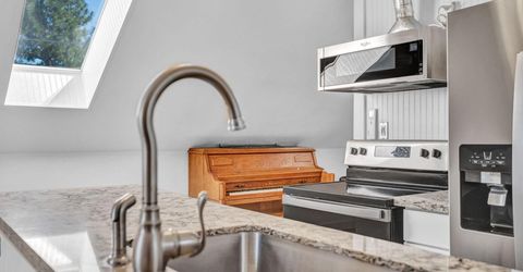 911 F Street, Sparks, NV 89431 Photo