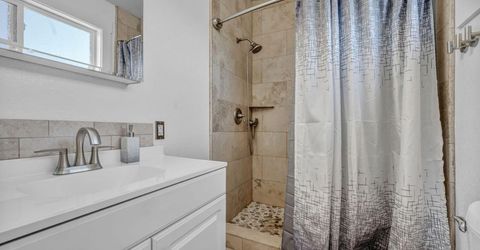 911 F Street, Sparks, NV 89431 Photo