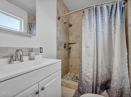 911 F Street, Sparks, NV 89431 Photo