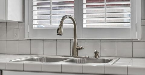 911 F Street, Sparks, NV 89431 Photo