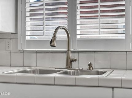 911 F Street, Sparks, NV 89431 Photo