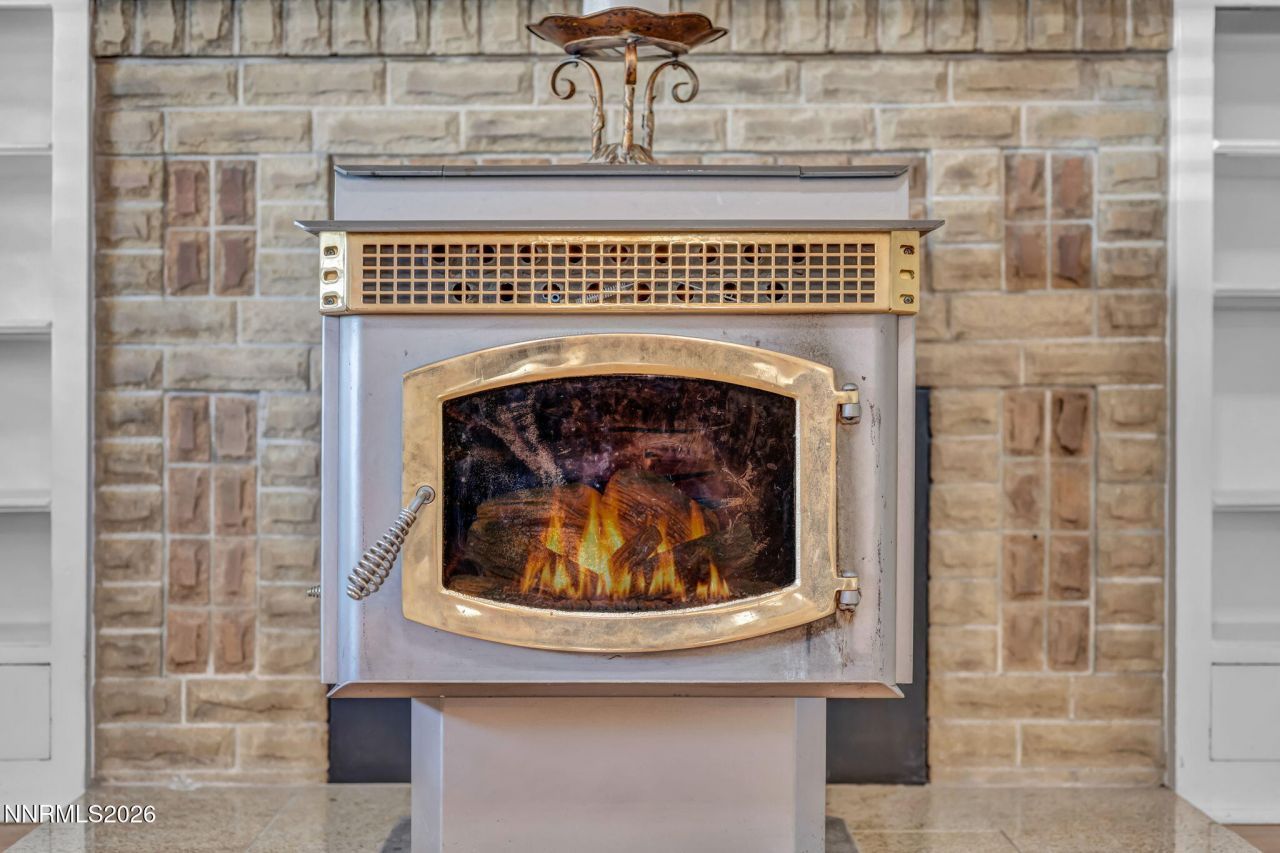 911 F Street, Sparks, NV 89431 Photo