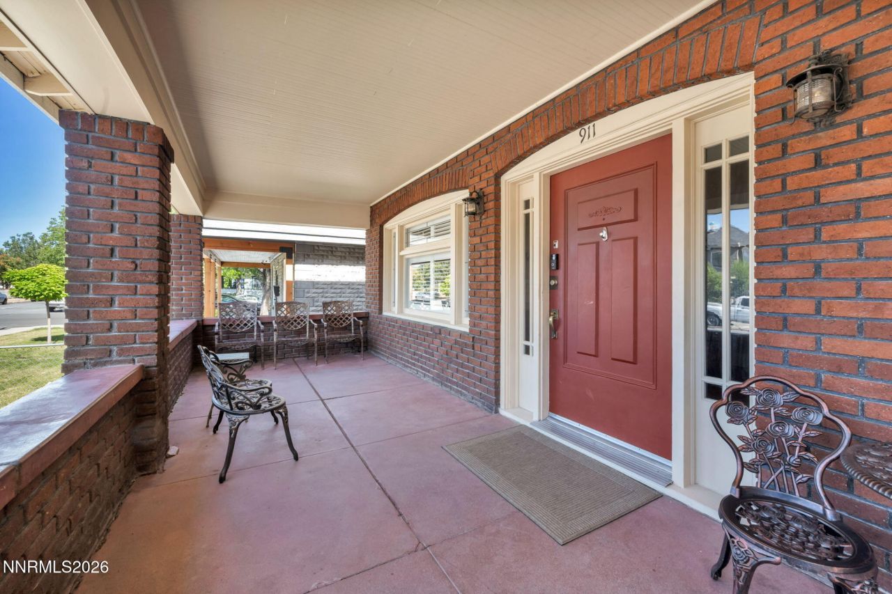 911 F Street, Sparks, NV 89431 Photo