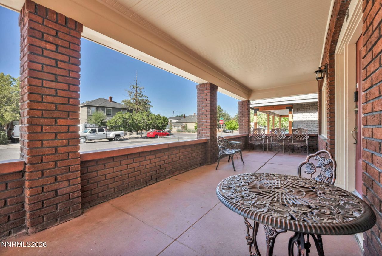 911 F Street, Sparks, NV 89431 Photo