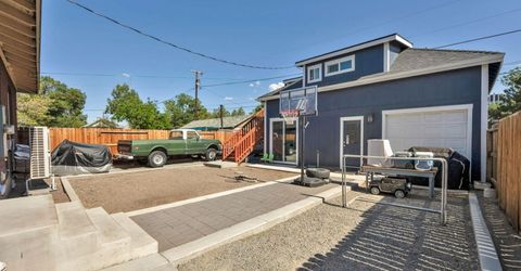 911 F Street, Sparks, NV 89431 Photo