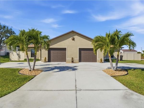 526-528 SE 5th PL, CAPE CORAL, FL 33990