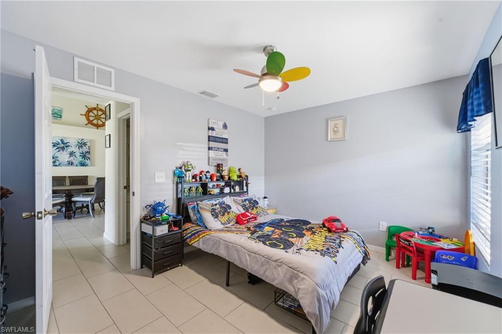 526-528 SE 5th Pl, Cape Coral, FL 33990 Photo