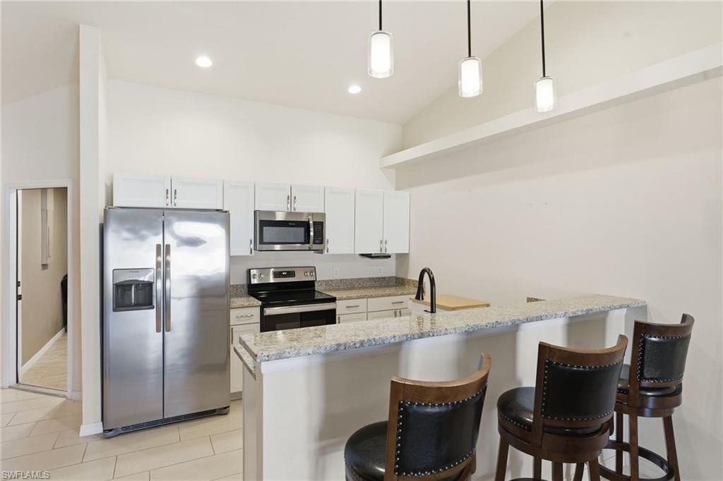 526-528 SE 5th Pl, Cape Coral, FL 33990 Photo